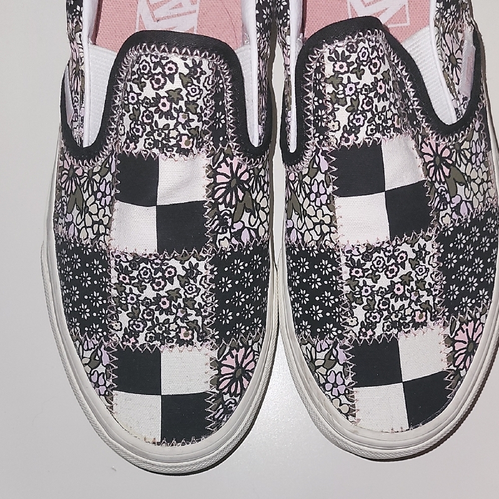 Vans Black and Pink Slip-On Sneakers with Patchwork Design - Picture 4 of 5